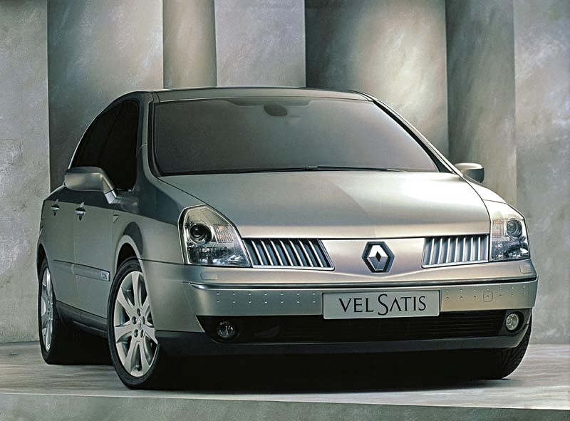 2002 c Vel Satis - 1.jpg